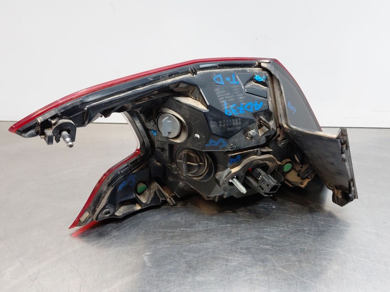 Recambio de piloto trasero derecho para peugeot 308 active referencia OEM IAM 9677817580  