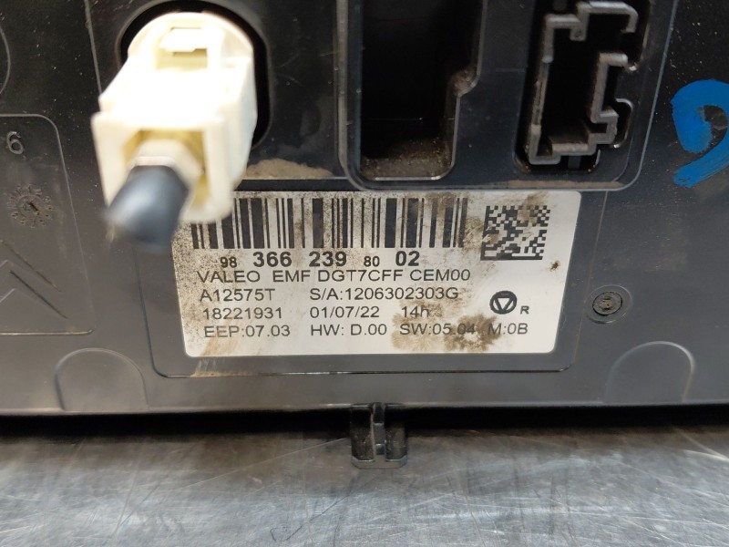 Recambio de pantalla multifuncion para peugeot 208 (p2) active pack referencia OEM IAM 9836623980  