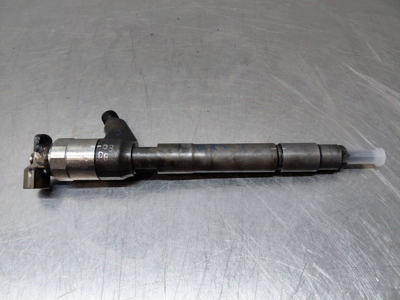 Recambio de inyector para opel zafira tourer selective referencia OEM IAM 95521531  