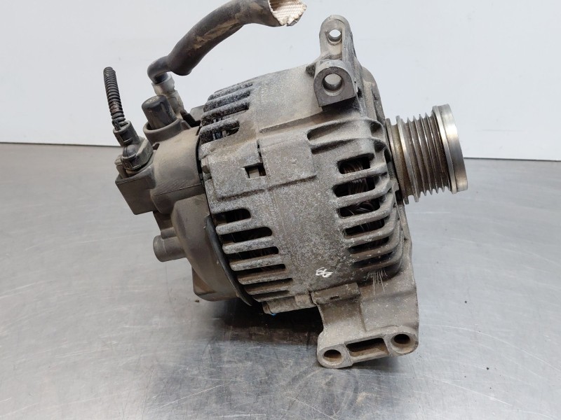 Recambio de alternador para mercedes-benz clase b (w245) standard referencia OEM IAM A6401540502  