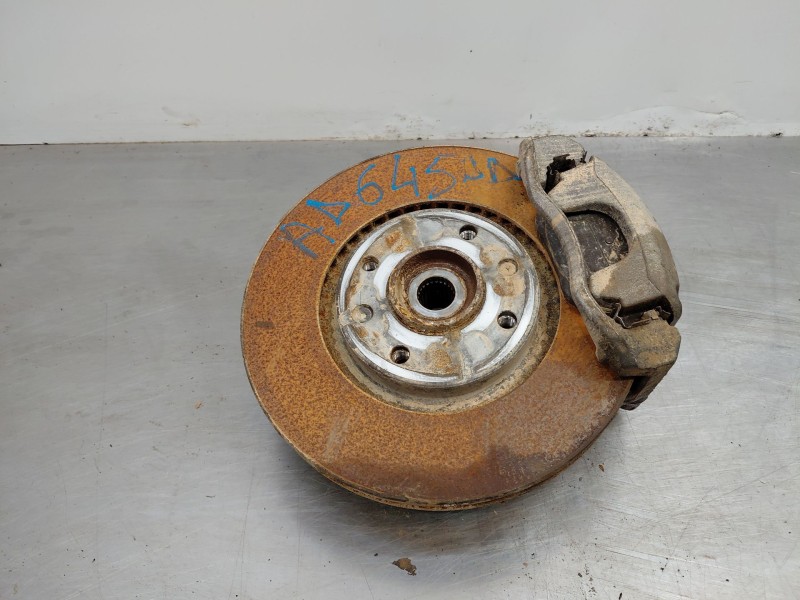 Recambio de mangueta delantera derecha para peugeot 2008 (p2) bluehdi referencia OEM IAM 9826532380  