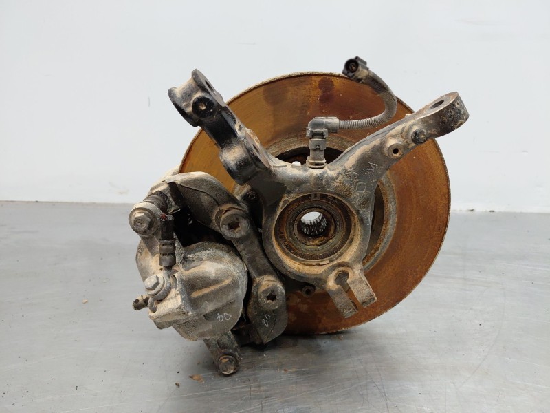 Recambio de mangueta delantera derecha para peugeot 2008 (p2) bluehdi referencia OEM IAM 9826532380  