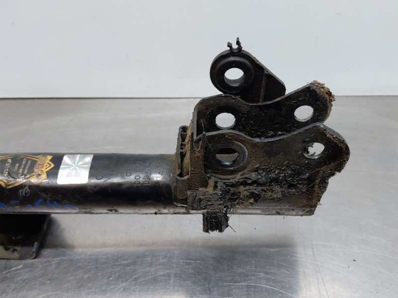 Recambio de amortiguador delantero derecho para mercedes-benz clase b (w245) standard referencia OEM IAM A1693201230  