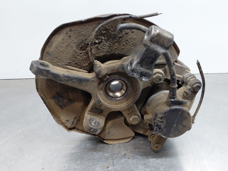 Recambio de mangueta delantera derecha para mercedes-benz clase b (w245) standard referencia OEM IAM A1693300820  