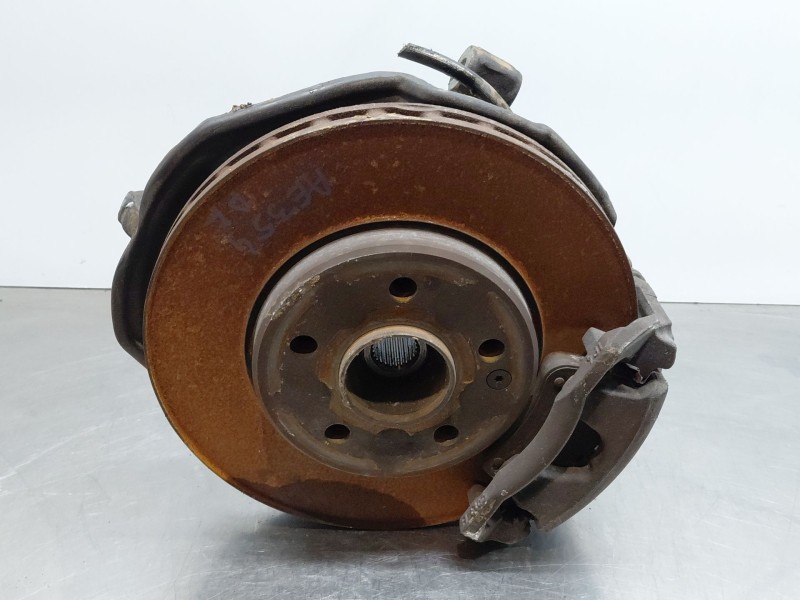 Recambio de mangueta delantera izquierda para mercedes-benz clase b (w245) standard referencia OEM IAM A1693300720  