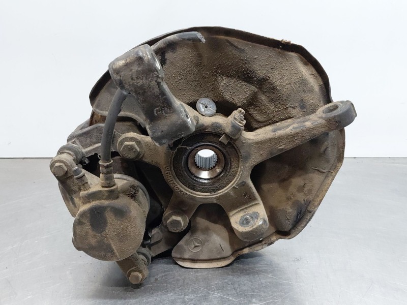 Recambio de mangueta delantera izquierda para mercedes-benz clase b (w245) standard referencia OEM IAM A1693300720  