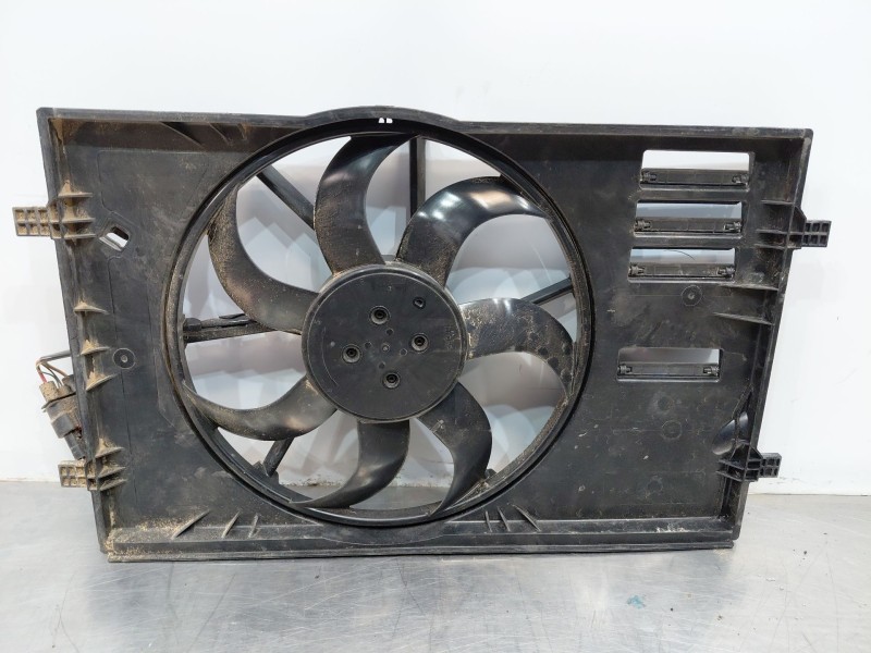 Recambio de electroventilador para volkswagen golf vii lim. (bq1) bluemotion referencia OEM IAM 5Q0121203DA 5q0959455be 