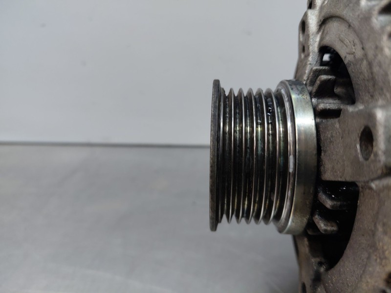 Recambio de alternador para opel zafira tourer selective referencia OEM IAM 13520813 13587304B 