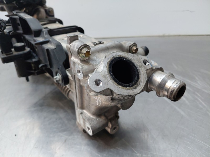 Recambio de valvula egr para opel zafira tourer selective referencia OEM IAM 55570005  