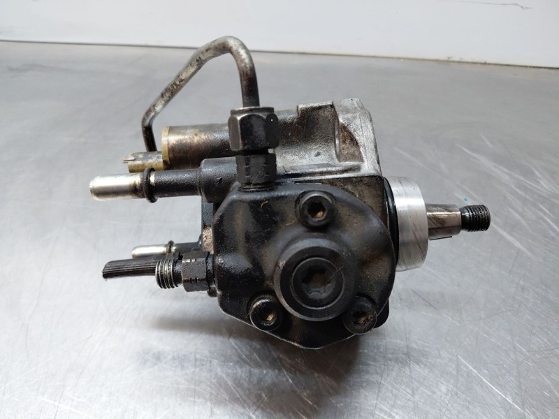 Recambio de bomba inyeccion para opel zafira tourer selective referencia OEM IAM 55490709 819262 