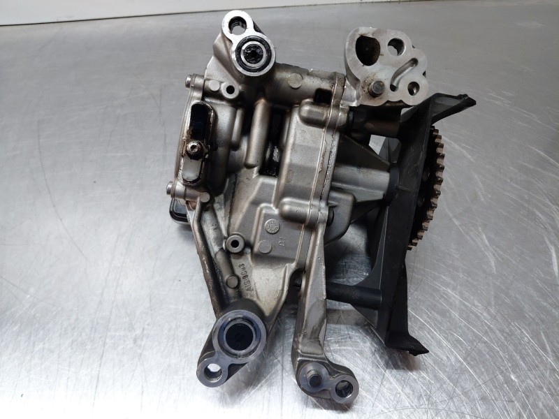 Recambio de bomba aceite para opel zafira tourer selective referencia OEM IAM 55487858 52867858 