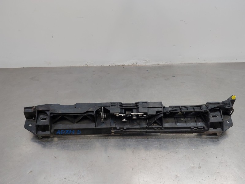 Recambio de travesaño superior para peugeot 308 active referencia OEM IAM 9816603980  