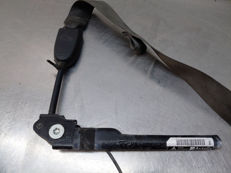 Recambio de cinturon seguridad delantero derecho para opel zafira tourer selective referencia OEM IAM 13394800  