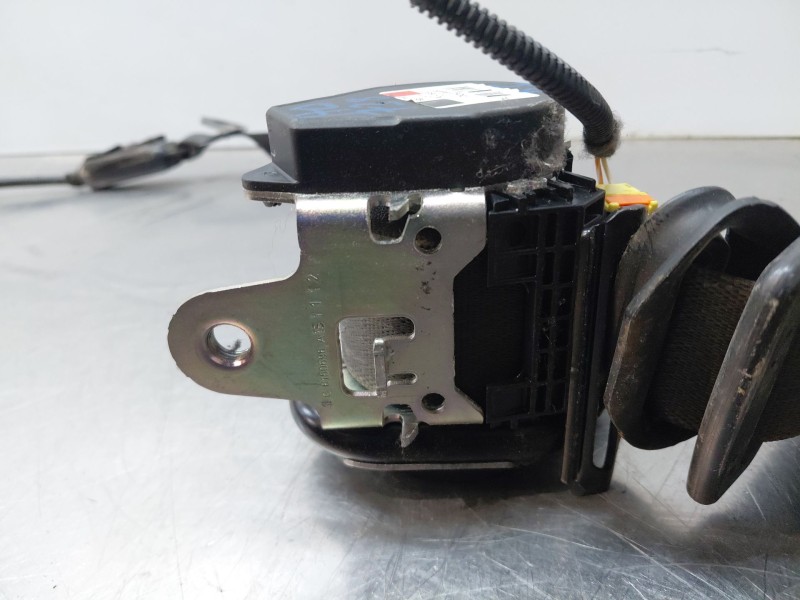 Recambio de cinturon seguridad delantero izquierdo para opel zafira tourer selective referencia OEM IAM 13394803  
