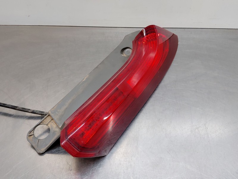 Recambio de piloto trasero derecho interior para honda cr-v executive referencia OEM IAM 34170T0AJ01  
