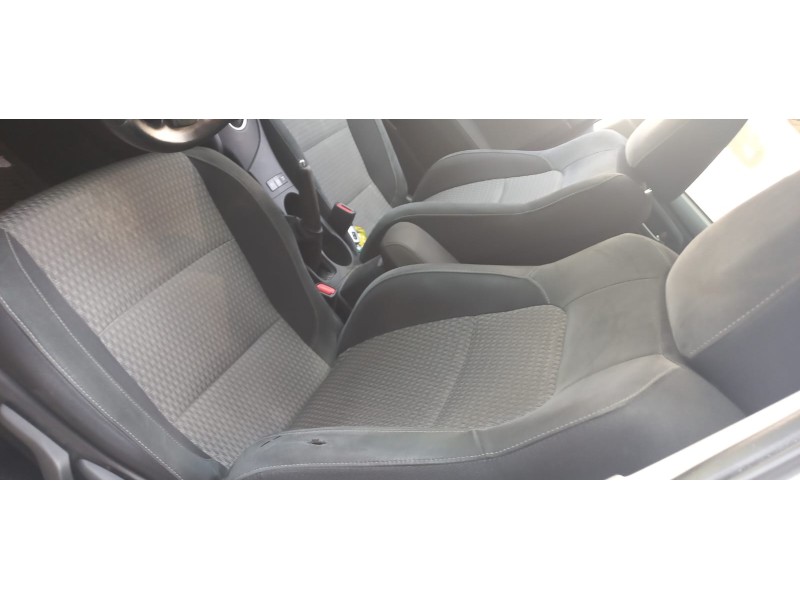 toyota auris touring sports (e18) del año 2018 toyota auris touring sports (e18) del año 2018