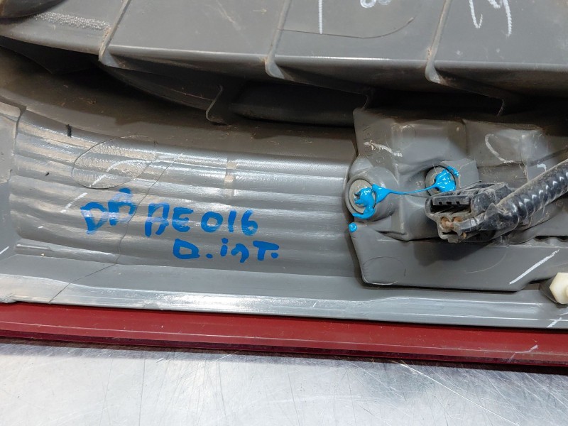Recambio de piloto trasero derecho interior para honda cr-v executive referencia OEM IAM 34170T0AJ01  
