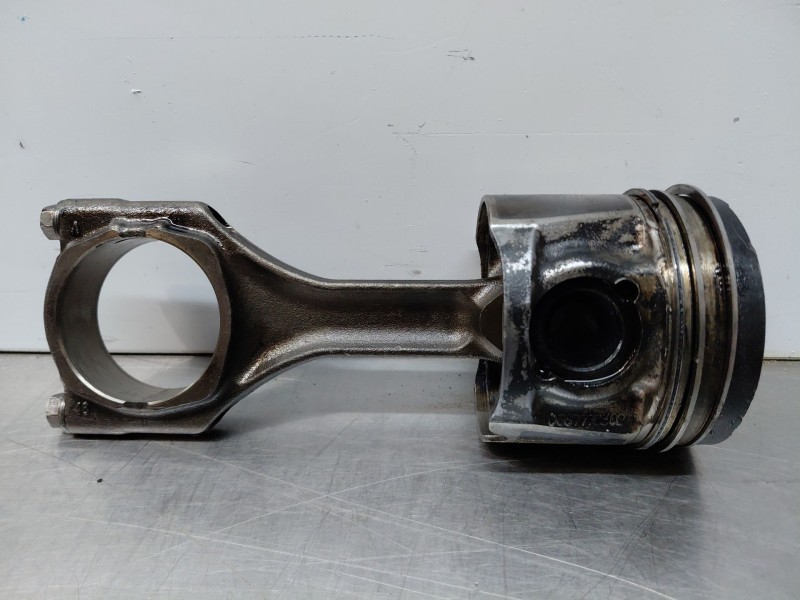 Recambio de biela para opel zafira tourer selective referencia OEM IAM 55501494  