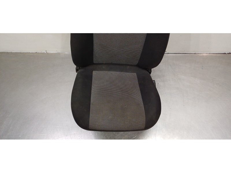Recambio de asiento delantero izquierdo para fiat doblo ii cargo (263) furgón base referencia OEM IAM 98847083  