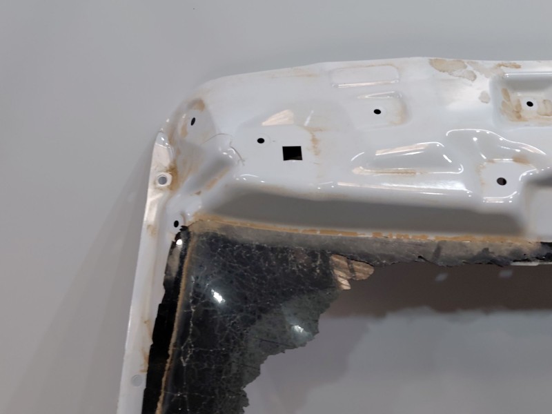 Recambio de porton trasero para peugeot 2008 (p2) allure referencia OEM IAM 9831045880  