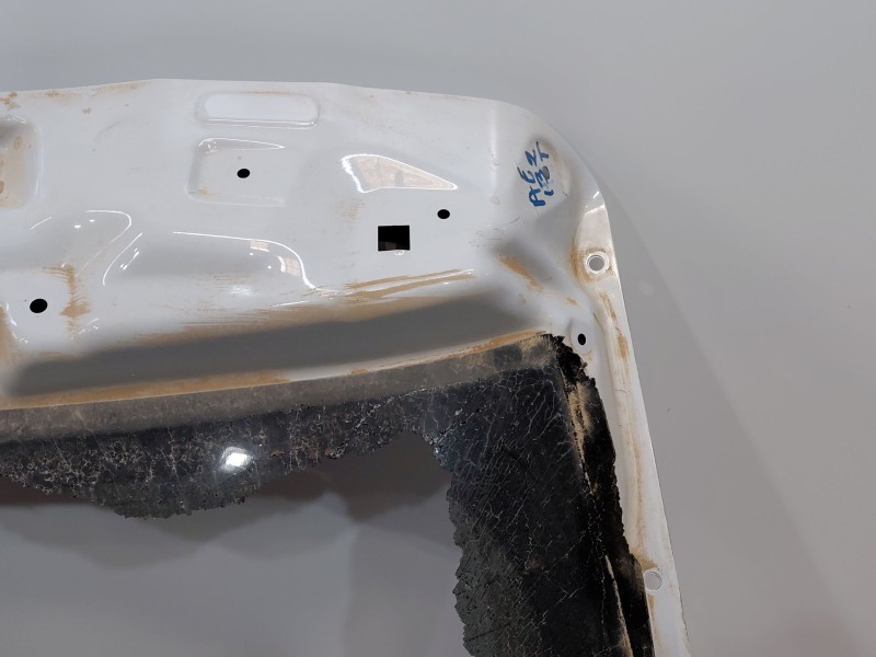 Recambio de porton trasero para peugeot 2008 (p2) allure referencia OEM IAM 9831045880  