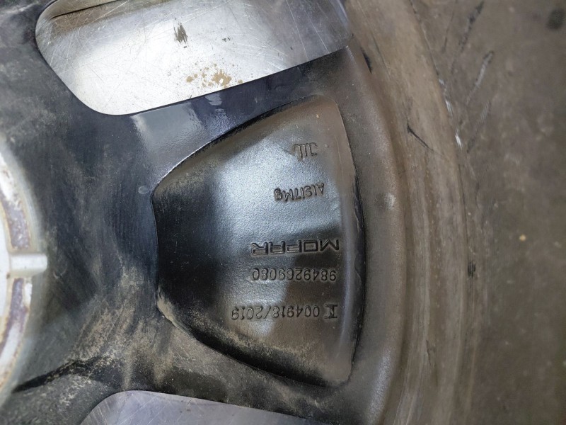 Recambio de llanta para peugeot 2008 (p2) allure referencia OEM IAM   