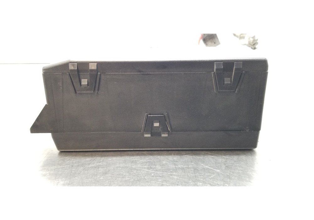 Recambio de caja precalentamiento para mercedes clase s (w221) berlina 420 / 450 cdi (221.028) referencia OEM IAM 2215400401  