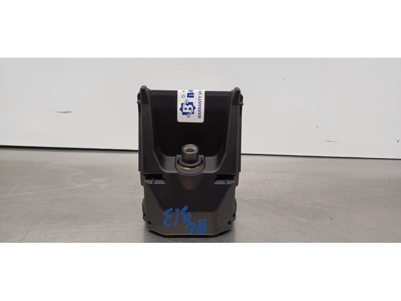 Recambio de modulo electronico para kia ceed sportswagon tech referencia OEM IAM 99211J7210  