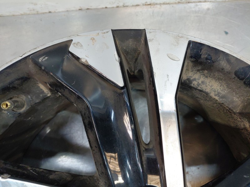 Recambio de llanta para peugeot 2008 (p2) bluehdi referencia OEM IAM   