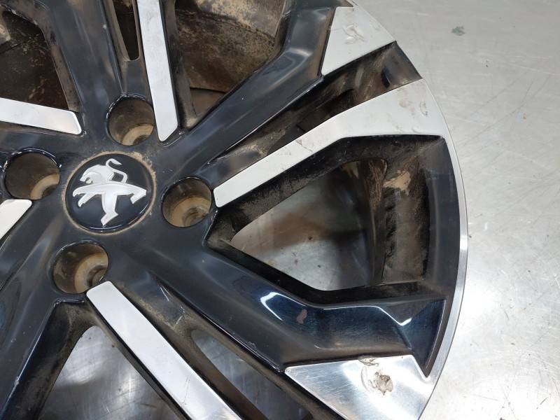 Recambio de llanta para peugeot 2008 (p2) bluehdi referencia OEM IAM   