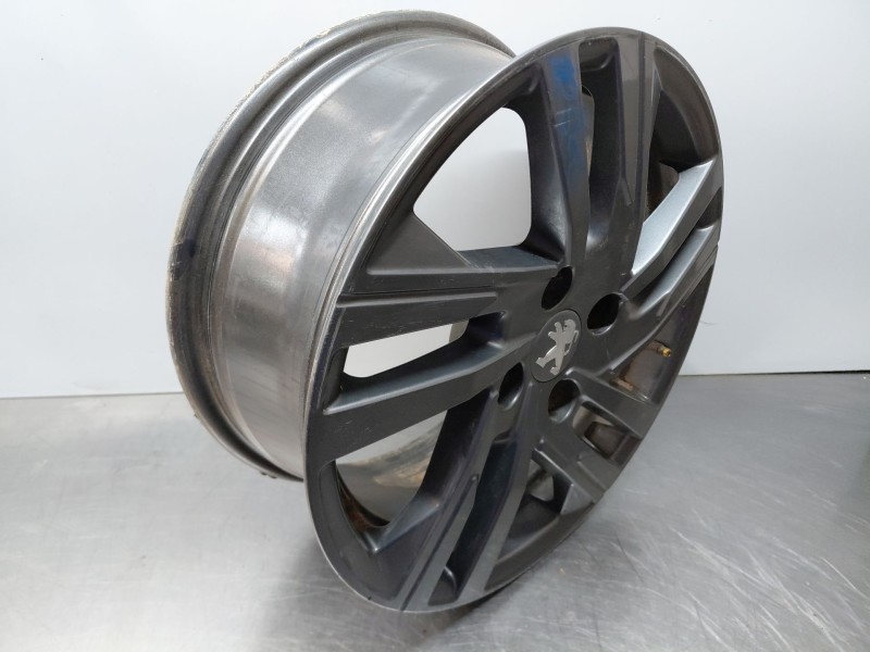 Recambio de llanta para peugeot 208 (p2) active pack referencia OEM IAM   