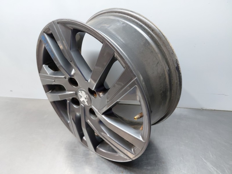 Recambio de llanta para peugeot 208 (p2) active pack referencia OEM IAM   