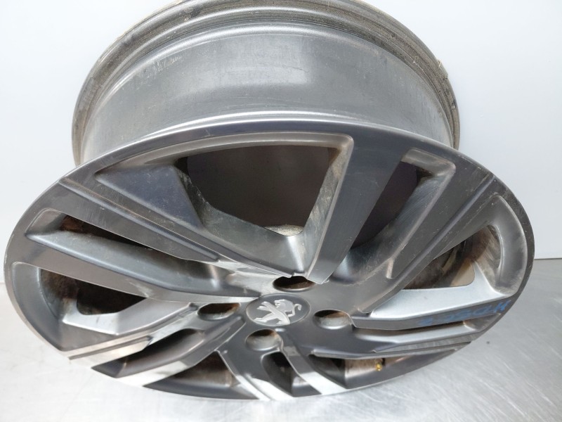 Recambio de llanta para peugeot 208 (p2) active pack referencia OEM IAM   