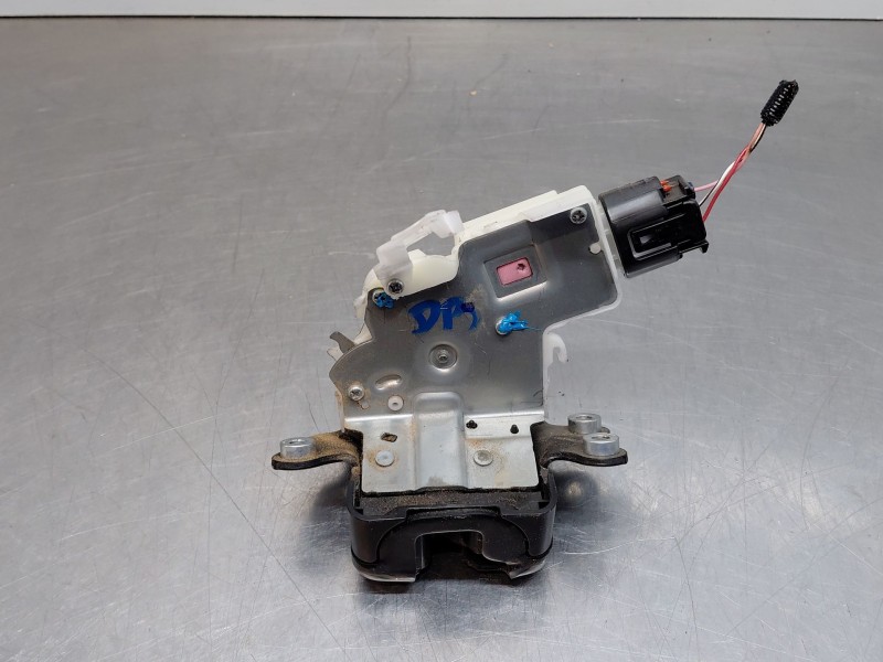 Recambio de cerradura maletero / porton para lexus ux (za10) essence referencia OEM IAM 6935076040  