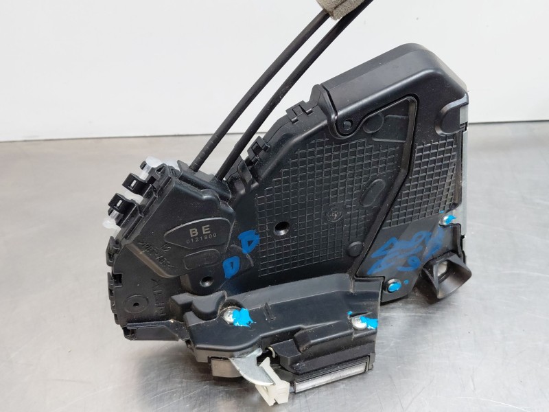 Recambio de cerradura puerta delantera izquierda para lexus ux (za10) essence referencia OEM IAM 6904076041  