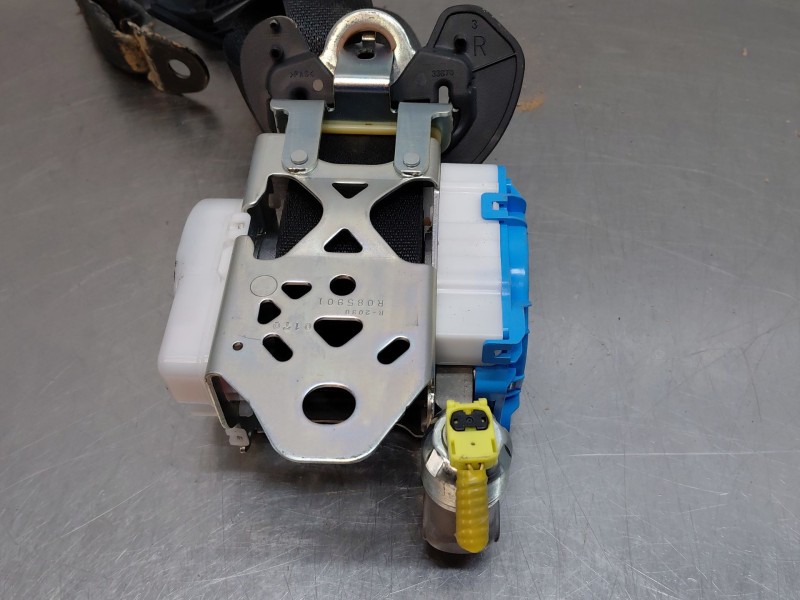 Recambio de cinturon seguridad trasero derecho para lexus ux (za10) essence referencia OEM IAM 7336076111C2  