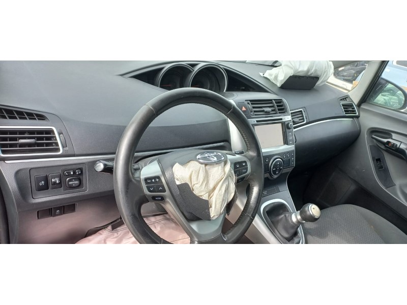 toyota verso del año 2013