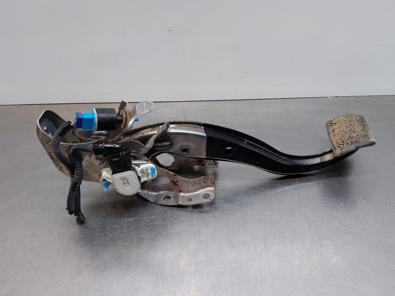 Recambio de pedal freno para lexus ux (za10) essence referencia OEM IAM 4711047060  