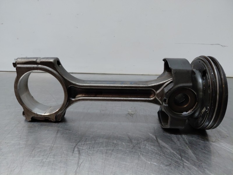 Recambio de biela para nissan navara pick-up (np300) 4x4 referencia OEM IAM 1210000Q2B  
