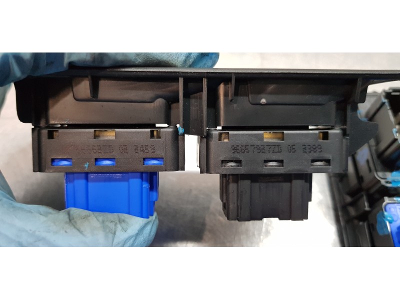 Recambio de mando elevalunas delantero izquierdo para citroen c-elysée feel referencia OEM IAM 96766663ZD   Recambio de mando elevalunas delantero izquierdo para citroen c-elysée feel referencia OEM IAM 96766663ZD