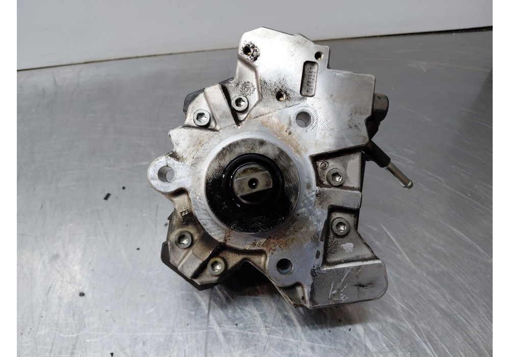 Recambio de bomba inyeccion para toyota corolla (_e12_) 1.4 d (nde120_) referencia OEM IAM 221000N020  