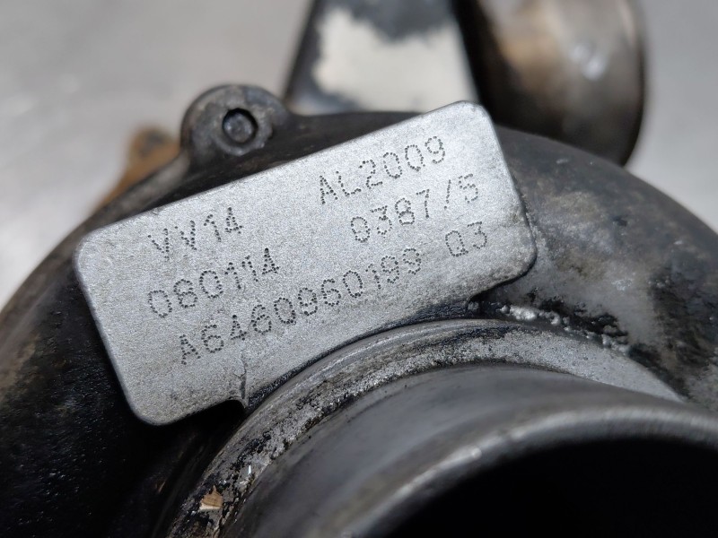 Recambio de turbocompresor para mercedes-benz vito caja cerrada 6.03  furgon referencia OEM IAM A6460960199  