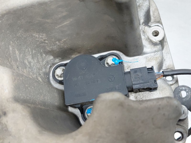 Recambio de carter para mercedes-benz clase gl (x164) 4-matic referencia OEM IAM A6290100328 A6290140303 
