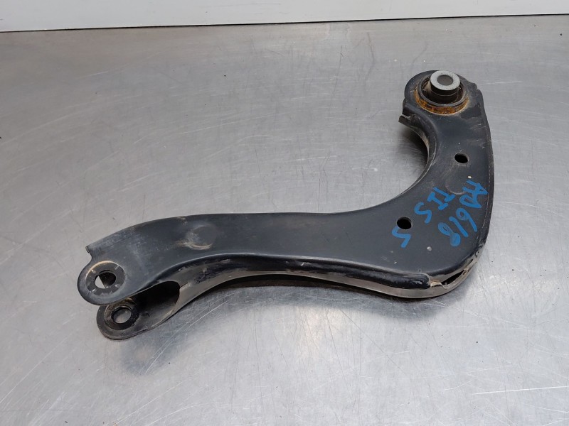 Recambio de brazo suspension superior trasero izquierdo para lexus ux (za10) essence referencia OEM IAM 4879076010  