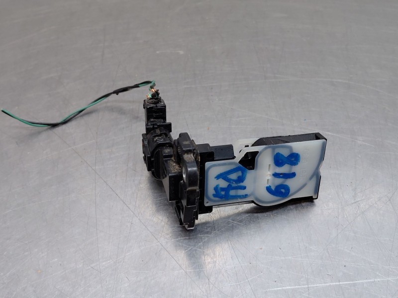 Recambio de caudalimetro para lexus ux (za10) essence referencia OEM IAM 2220424010  