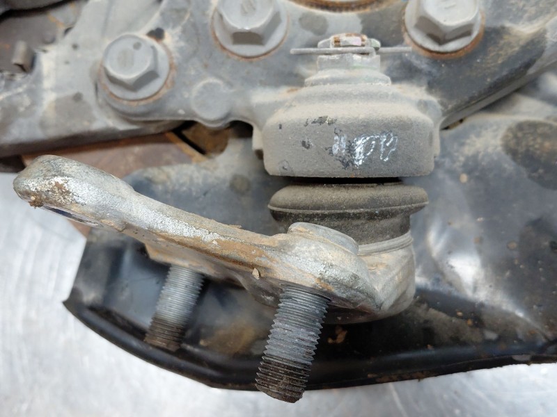 Recambio de mangueta delantera derecha para lexus ux (za10) essence referencia OEM IAM 4321110130  