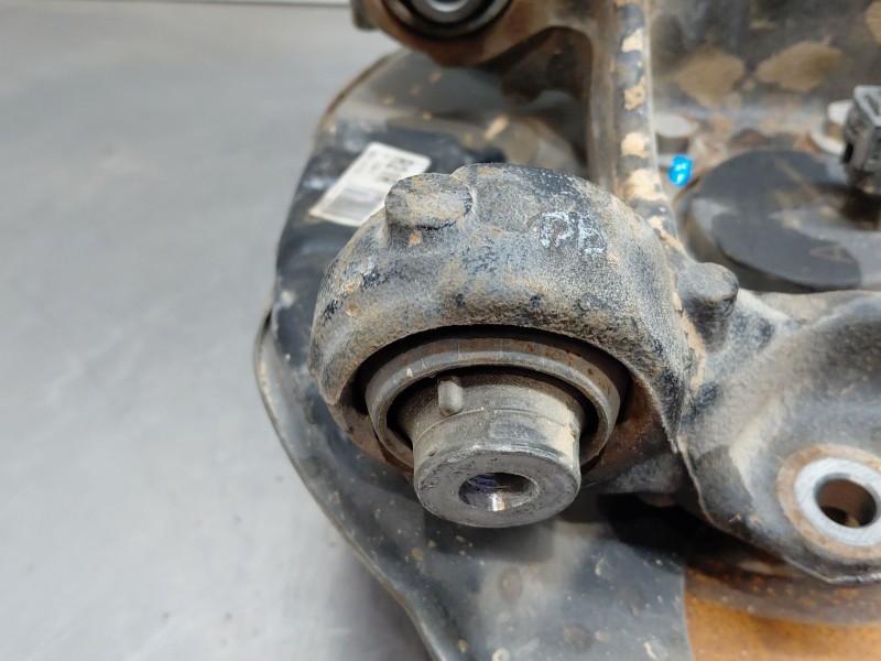 Recambio de mangueta trasera derecha para lexus ux (za10) essence referencia OEM IAM 4230476030  