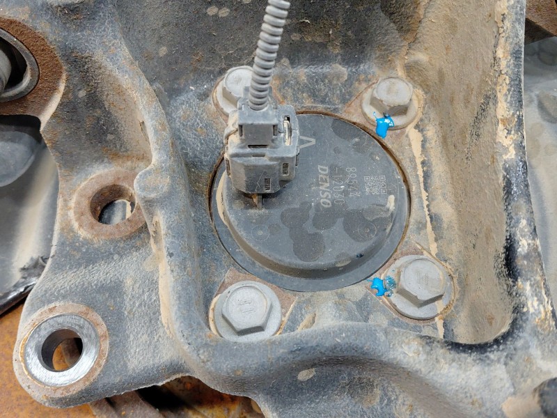 Recambio de mangueta trasera izquierda para lexus ux (za10) essence referencia OEM IAM 4230576030  