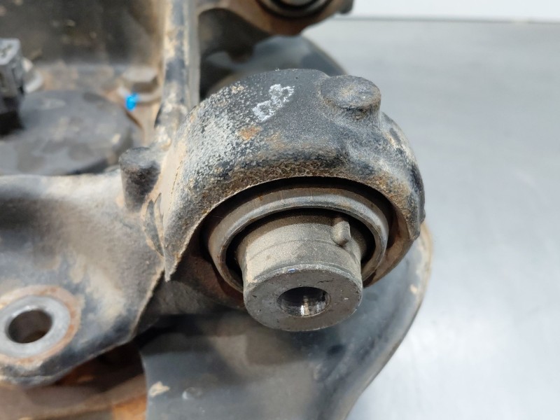 Recambio de mangueta trasera izquierda para lexus ux (za10) essence referencia OEM IAM 4230576030  