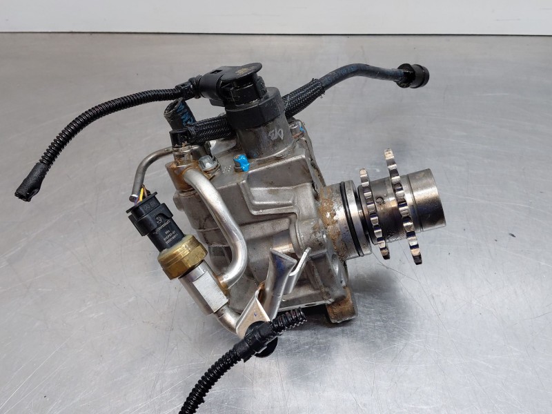 Recambio de bomba inyeccion para mercedes-benz vito mixto (447) combi referencia OEM IAM A6540704301  